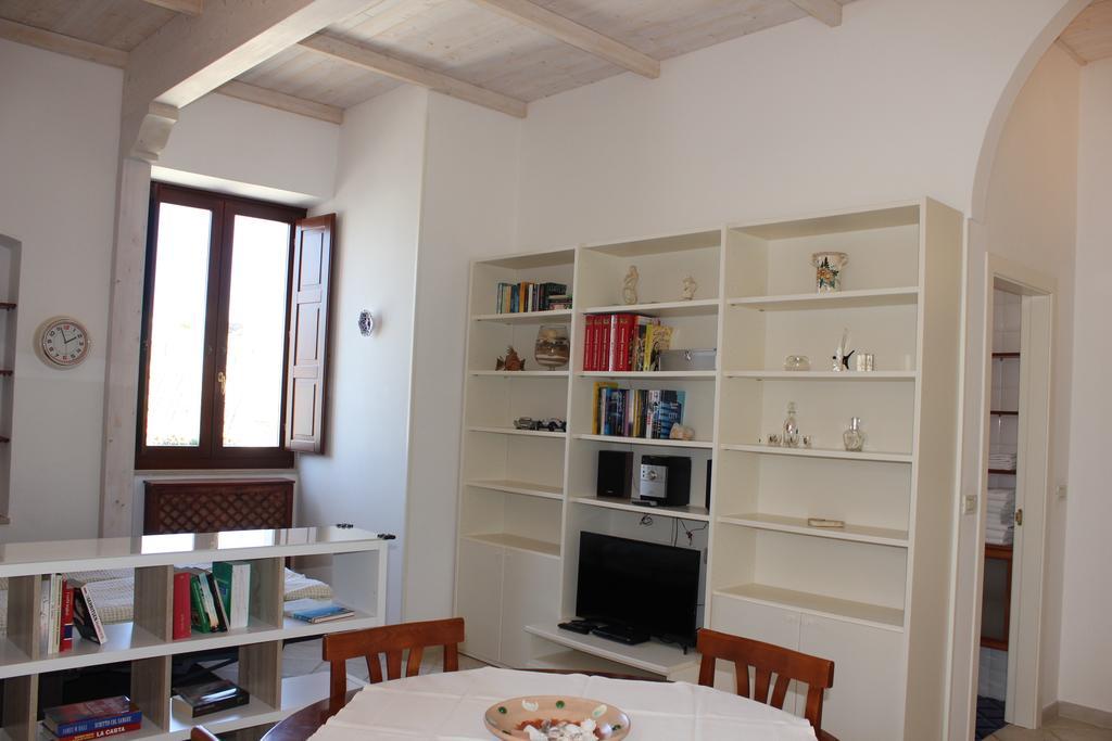 Palazzo Dei Gesuiti Monopoli Εξωτερικό φωτογραφία